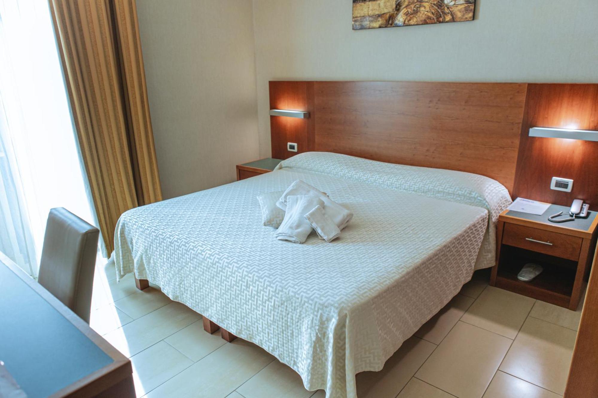 Hotel Amico Citta Sant'Angelo Luaran gambar