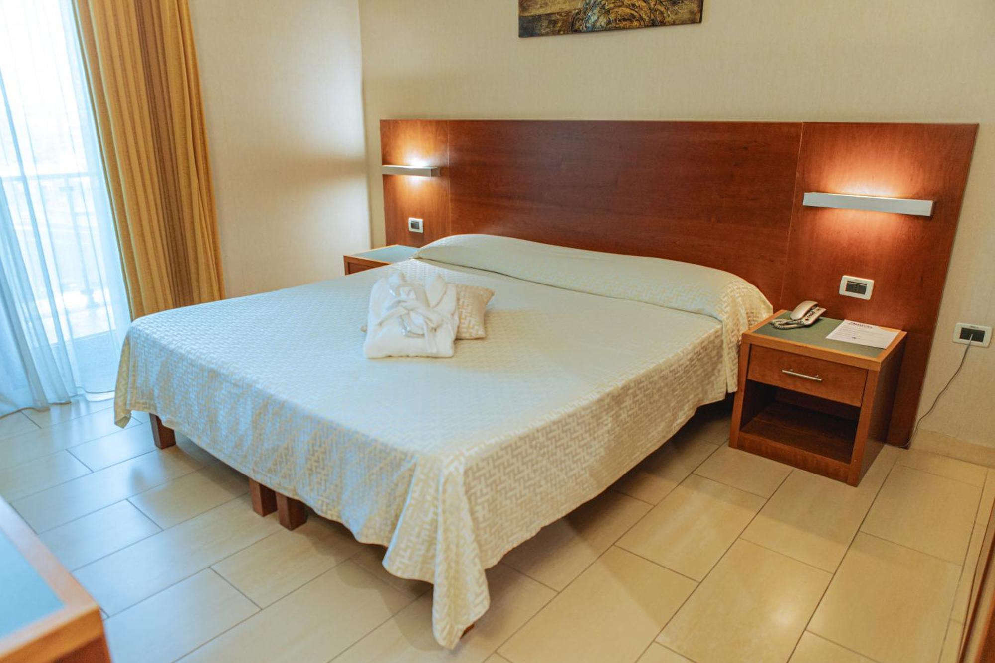 Hotel Amico Citta Sant'Angelo Luaran gambar